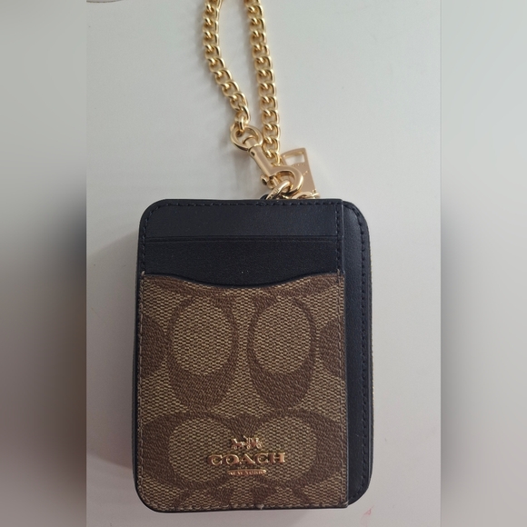 Coach Handbags - Coach Zip Card Case Signature Canvas NWOT